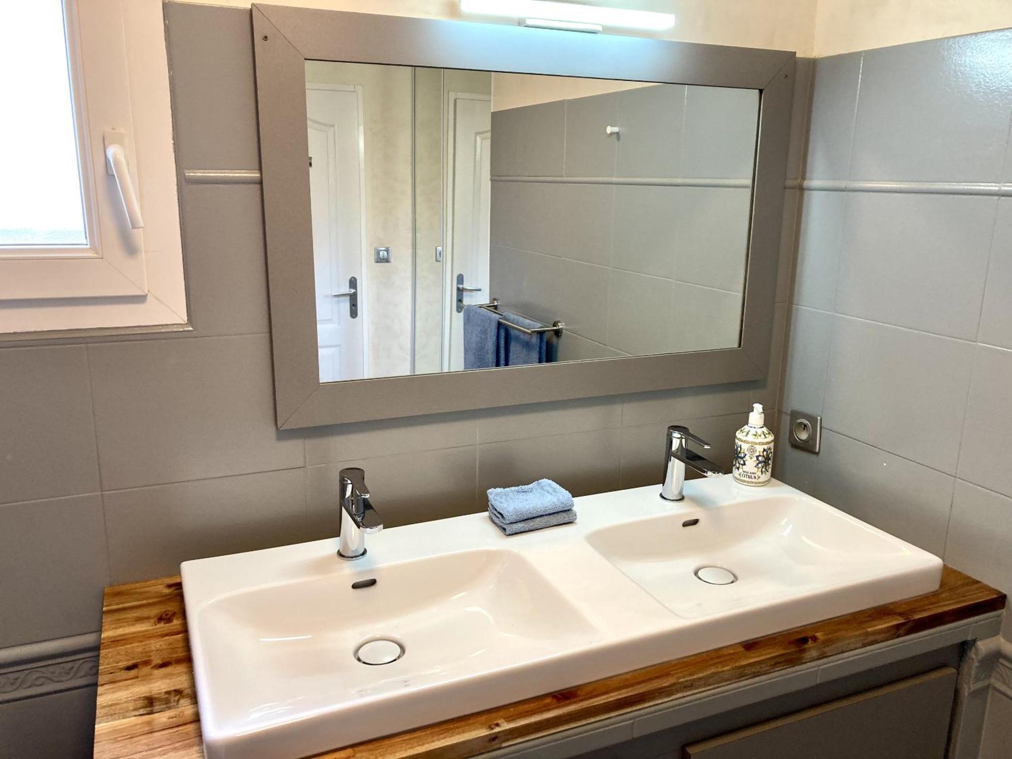 Residence Alpha Centauri การ์กาซอน ภายนอก รูปภาพ